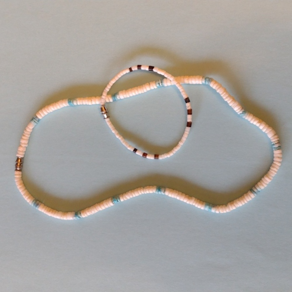 Lovely white with baby blue accents necklace and white w brown accents bracelet - Picture 12 of 12